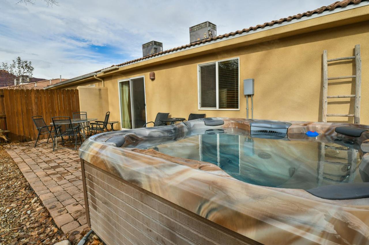 Cw343 - Great Downtown Location With A Private Hot Tub Βίλα Moab Εξωτερικό φωτογραφία